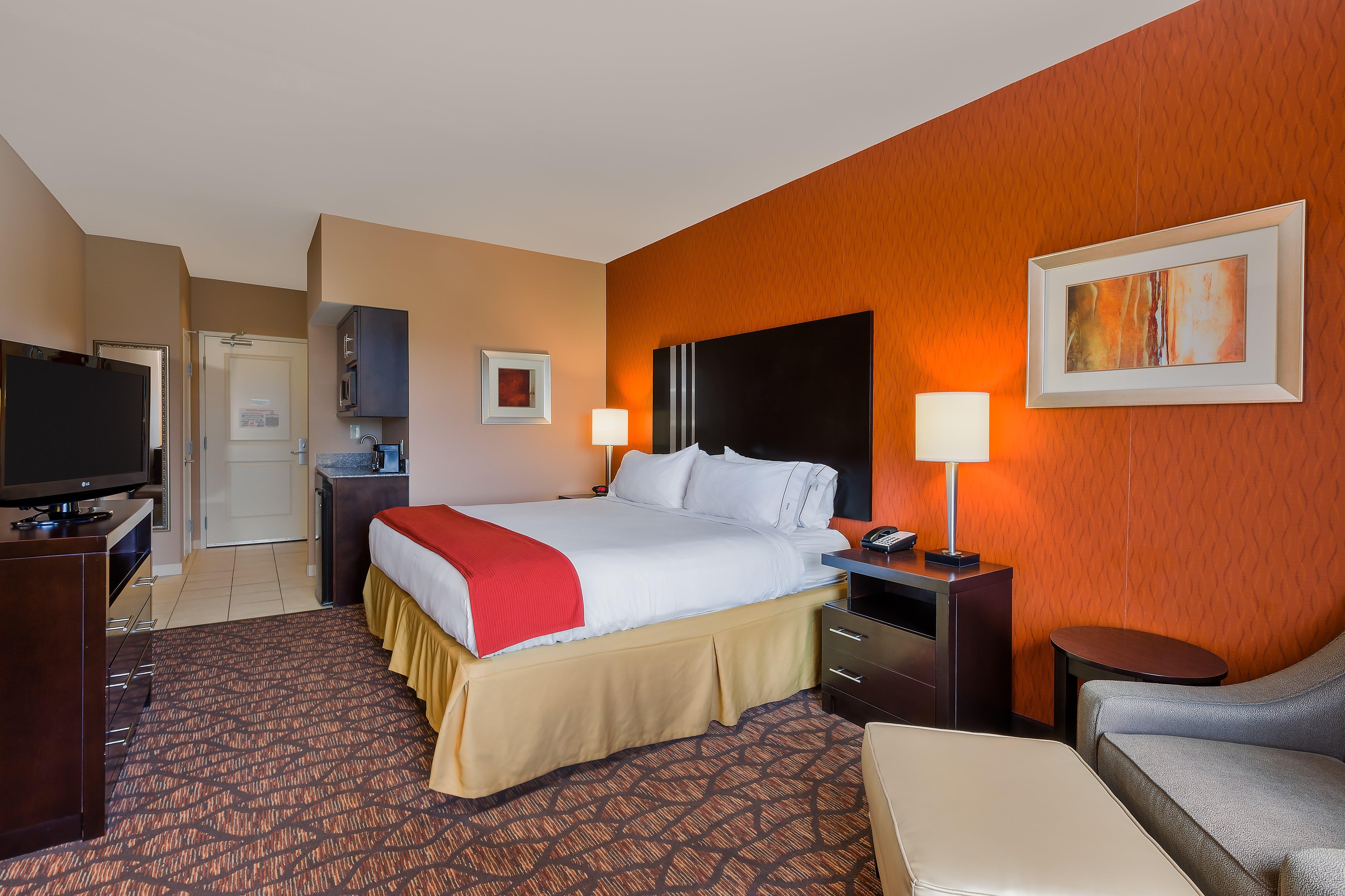 Holiday Inn Express And Suites Alpine By Ihg Exterior foto